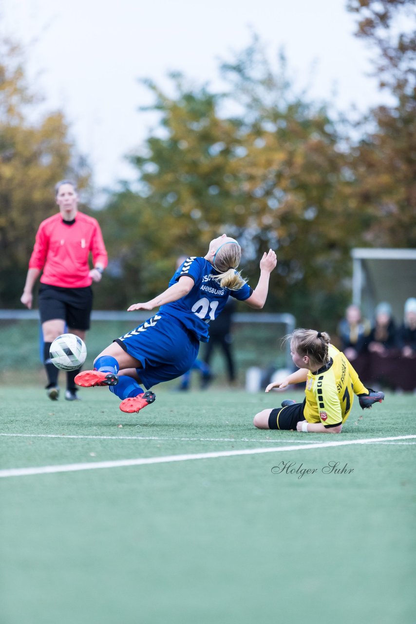 Bild 317 - F SSC Hagen Ahrensburg - SV Frisia 03 Risum-Lindholm : Ergebnis: 2:0